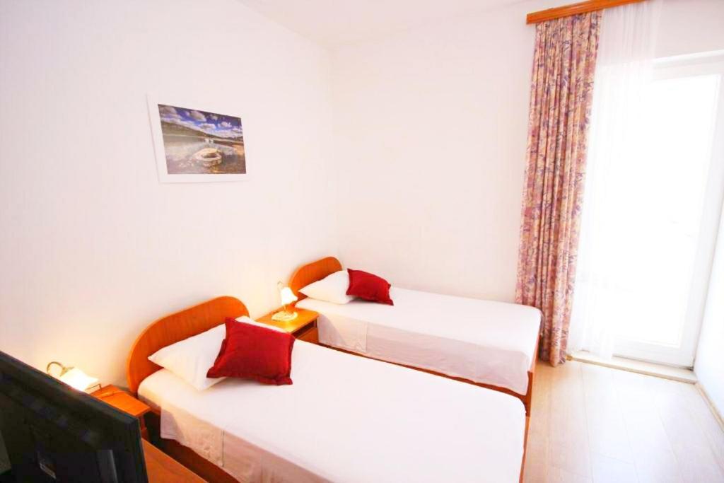 Apartments & Rooms Cakelic Mlini Exterior photo
